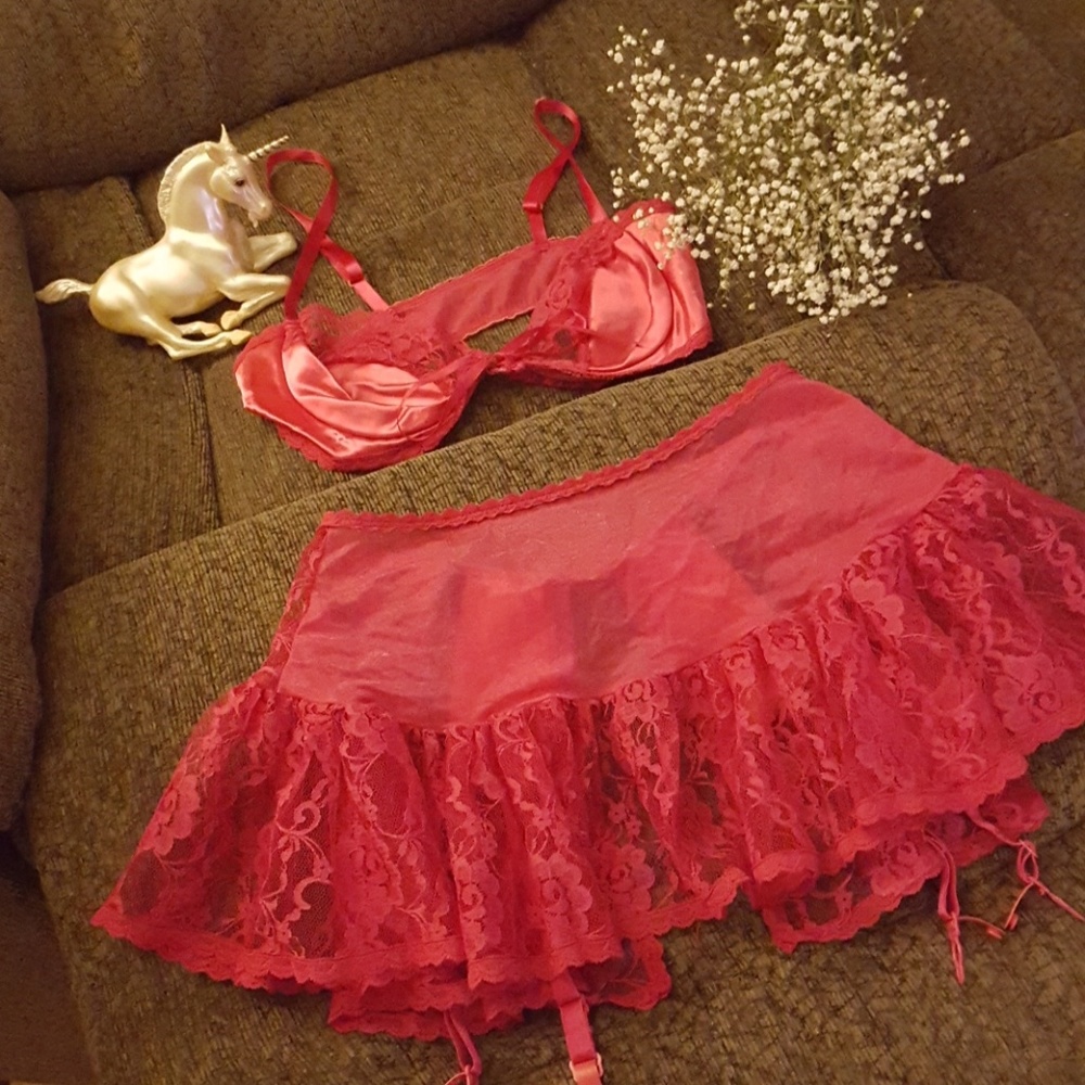 Vintage Fredericks of Hollywood set